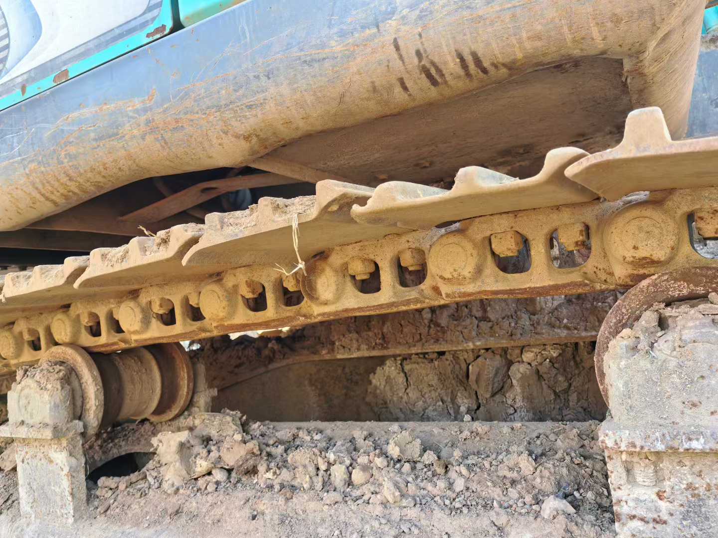 Used Kobelco SK210 Excavator 2012 Model / 5