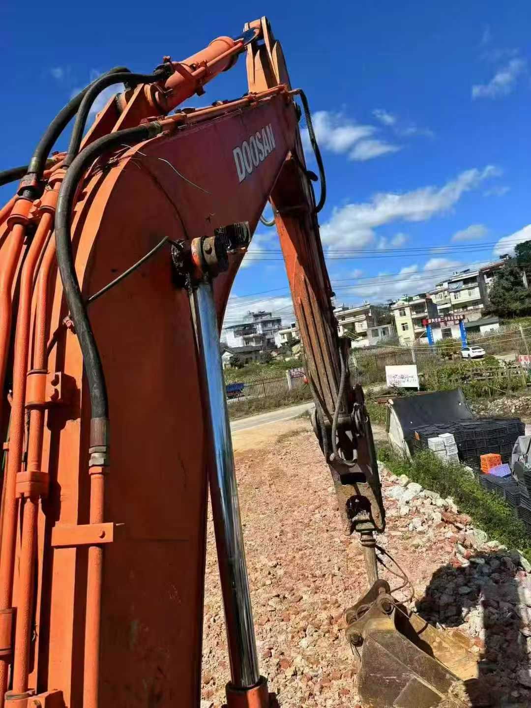 Used Doosan DH220LC-7 Excavator 2016 Model