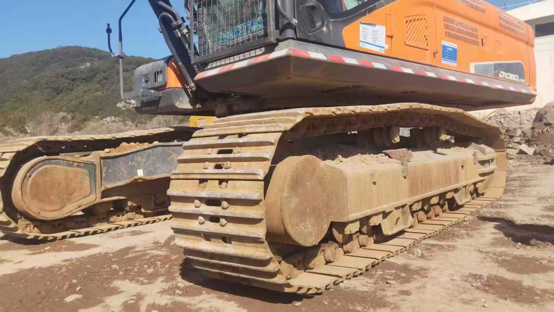 Used Doosan DL300 Excavator 2022 Model / 5