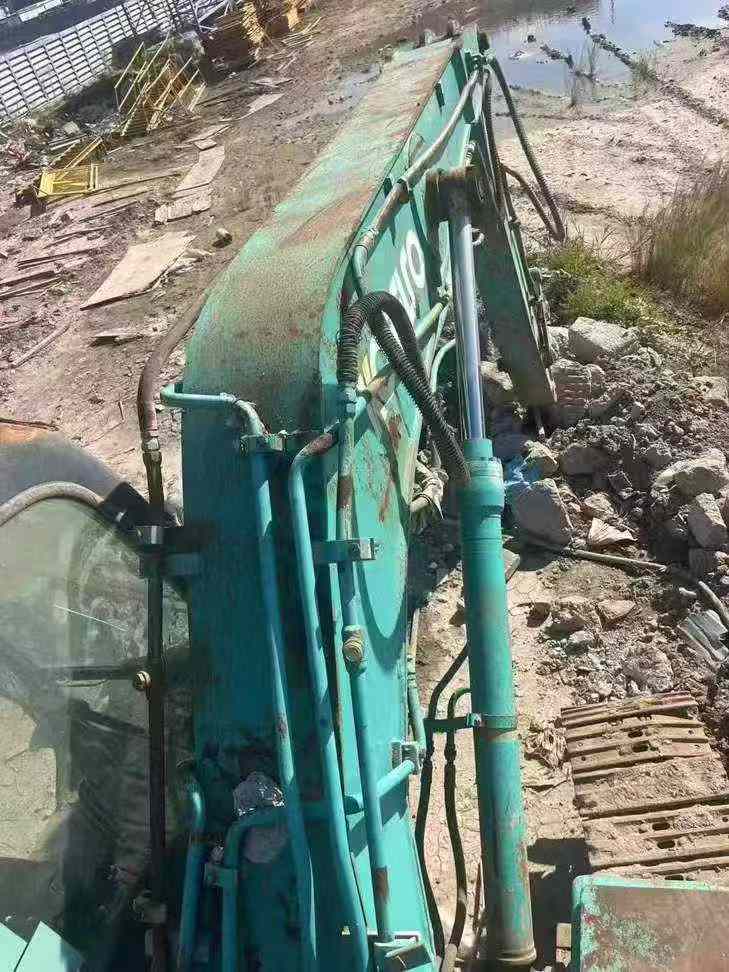 Used Kobelco SK130-8 Excavator 2016 Model / 3