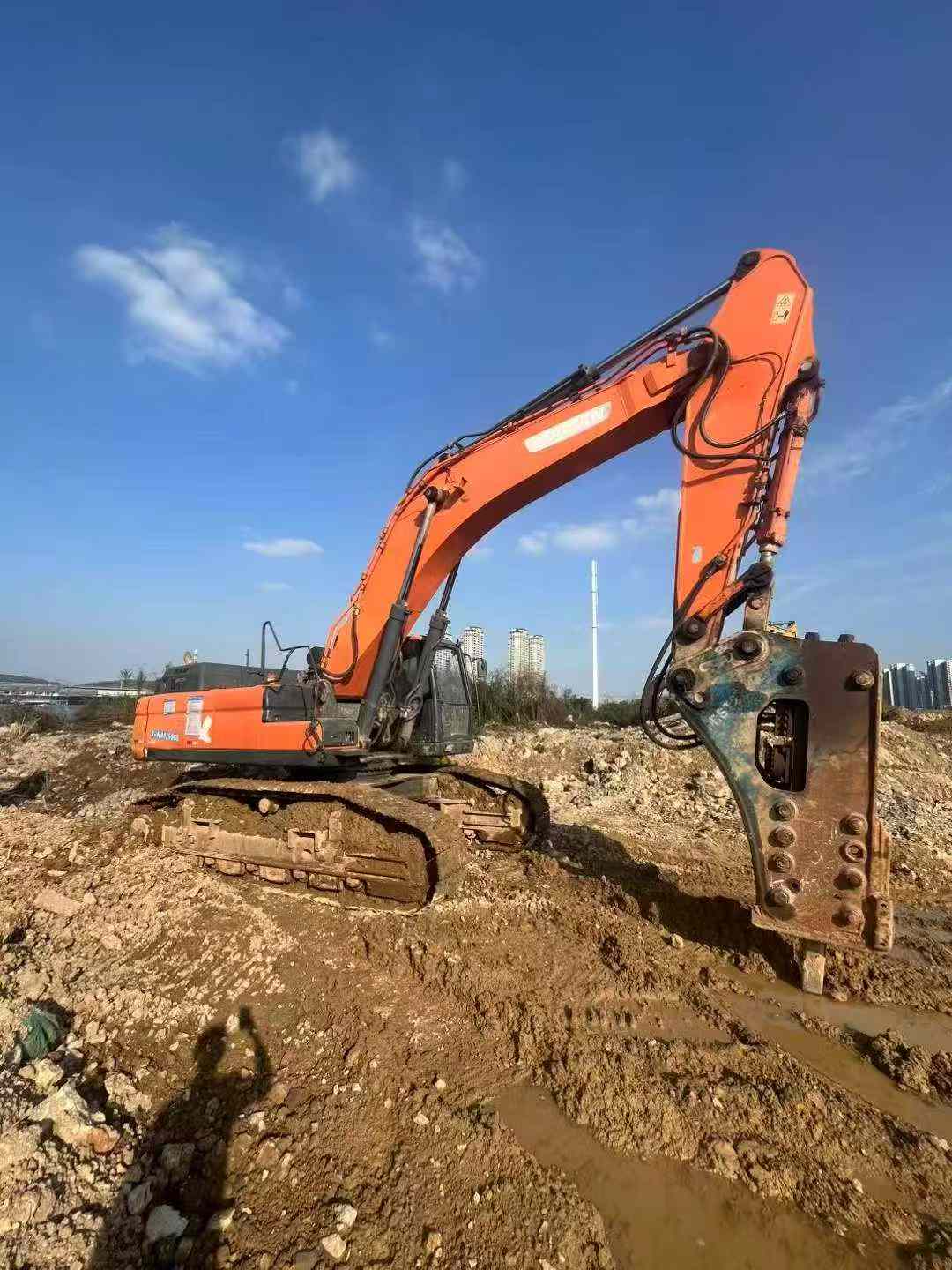 Used Doosan DX530LC-5 Excavator 2016 Model
