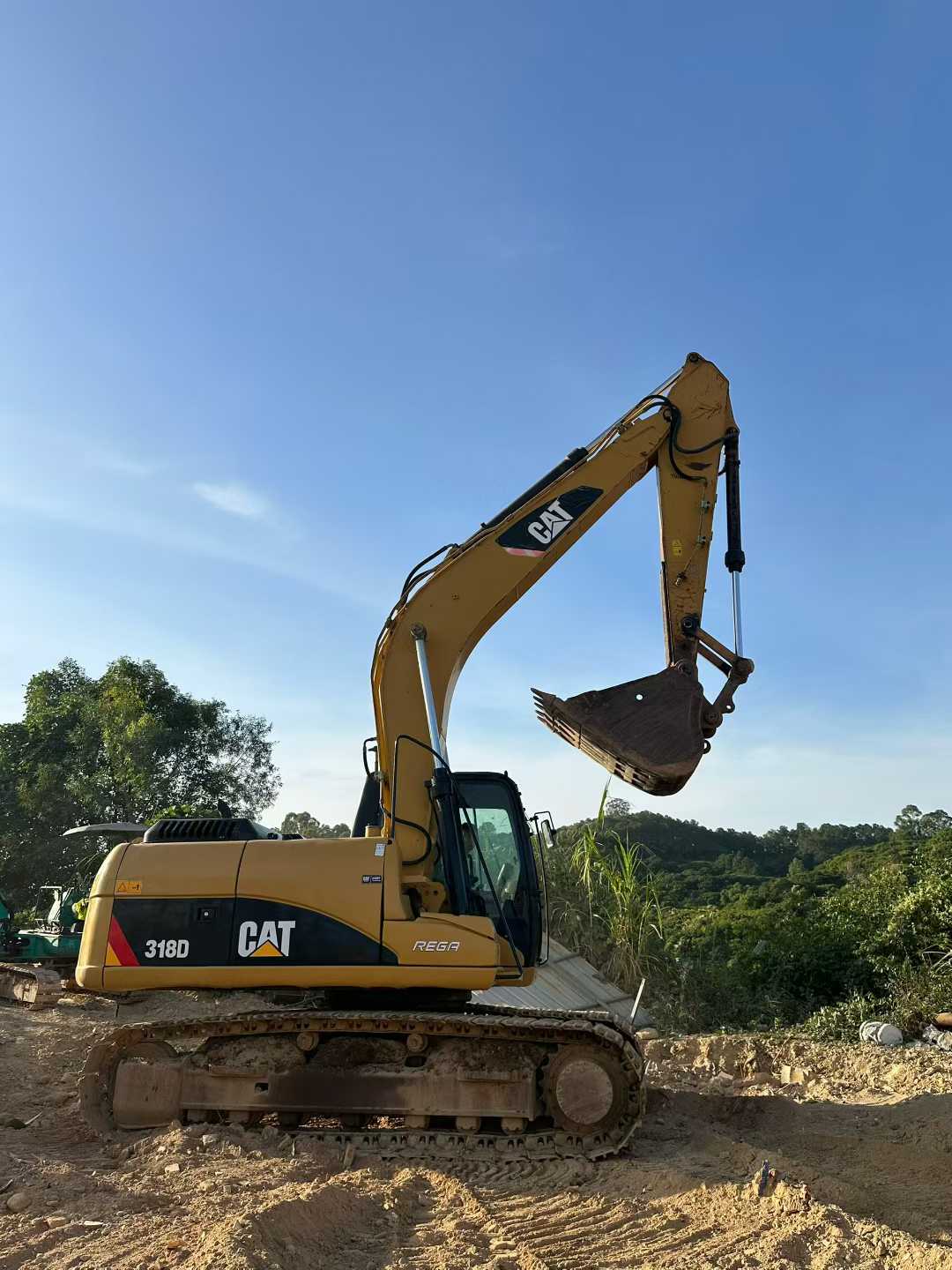 Used Caterpillar CT18 Excavator 2016 Model
