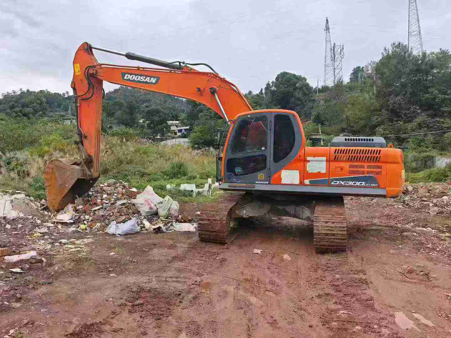 Used Doosan DX500 Excavator 2019 Model / 3