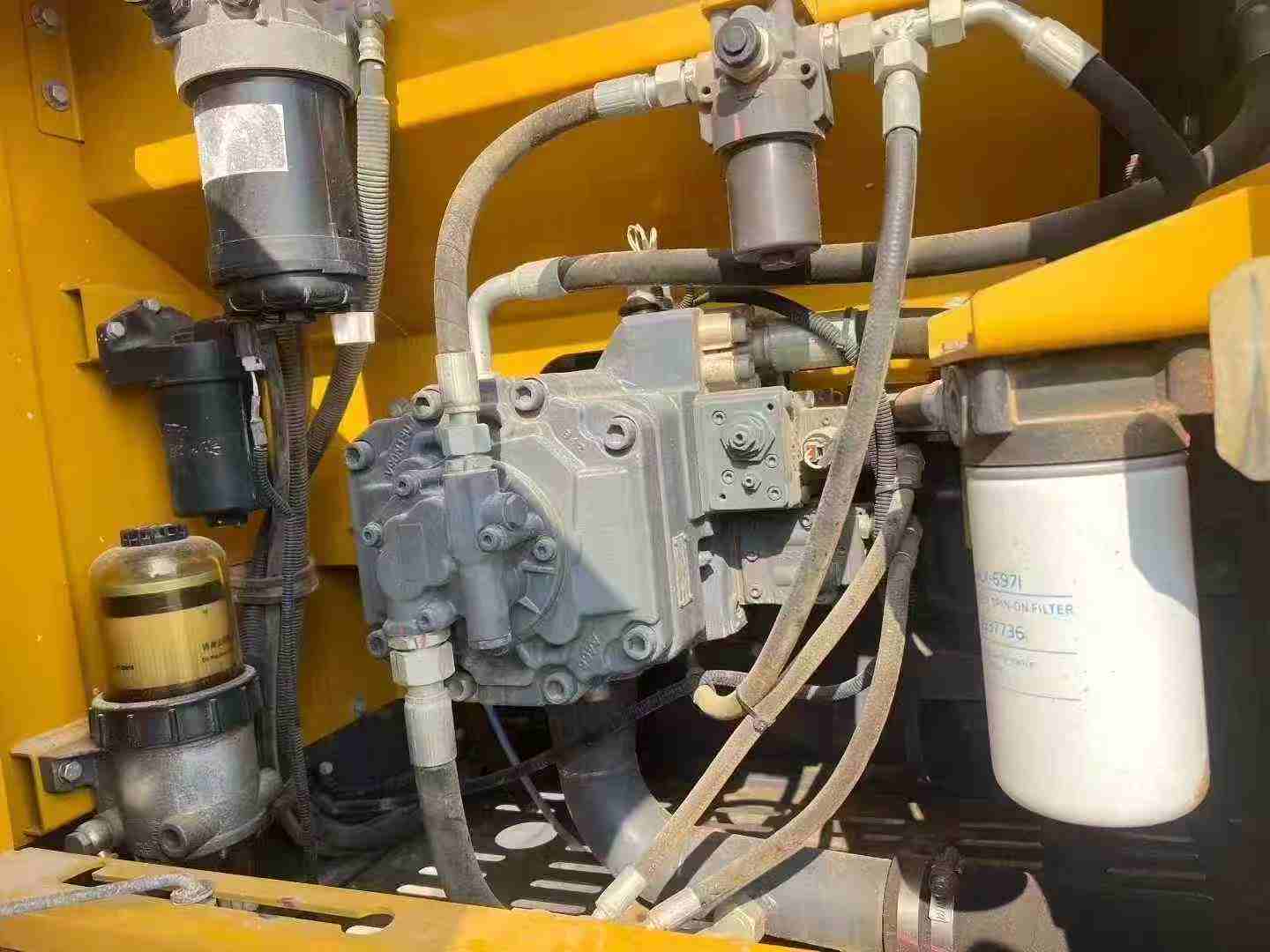 Used XCMG XE205GH Excavator 2021 Model / 8