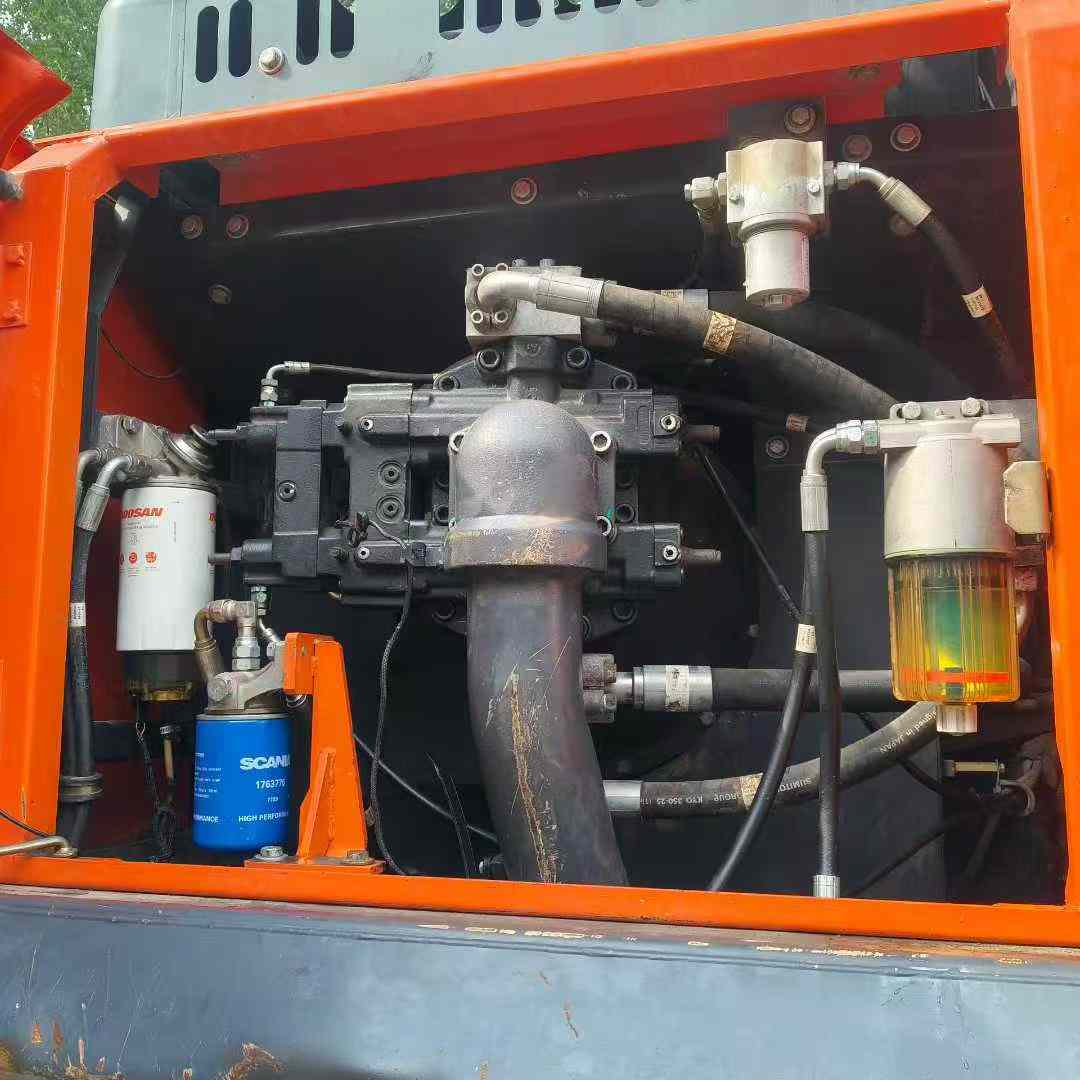 Used Doosan DX80 Excavator 2019 Model / 6