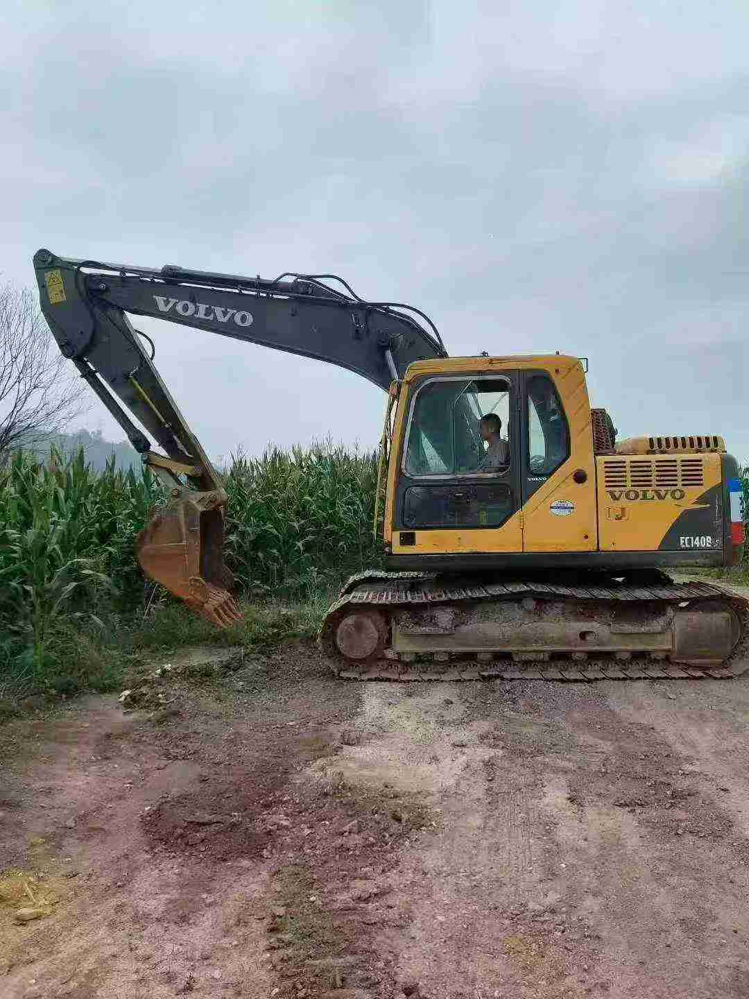 Used Volvo EC140 Excavator 2015 Model