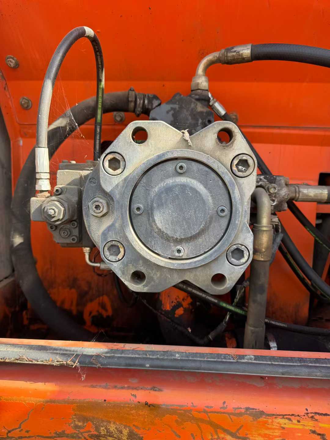 Used Doosan S225 Excavator 2011 Model / 4