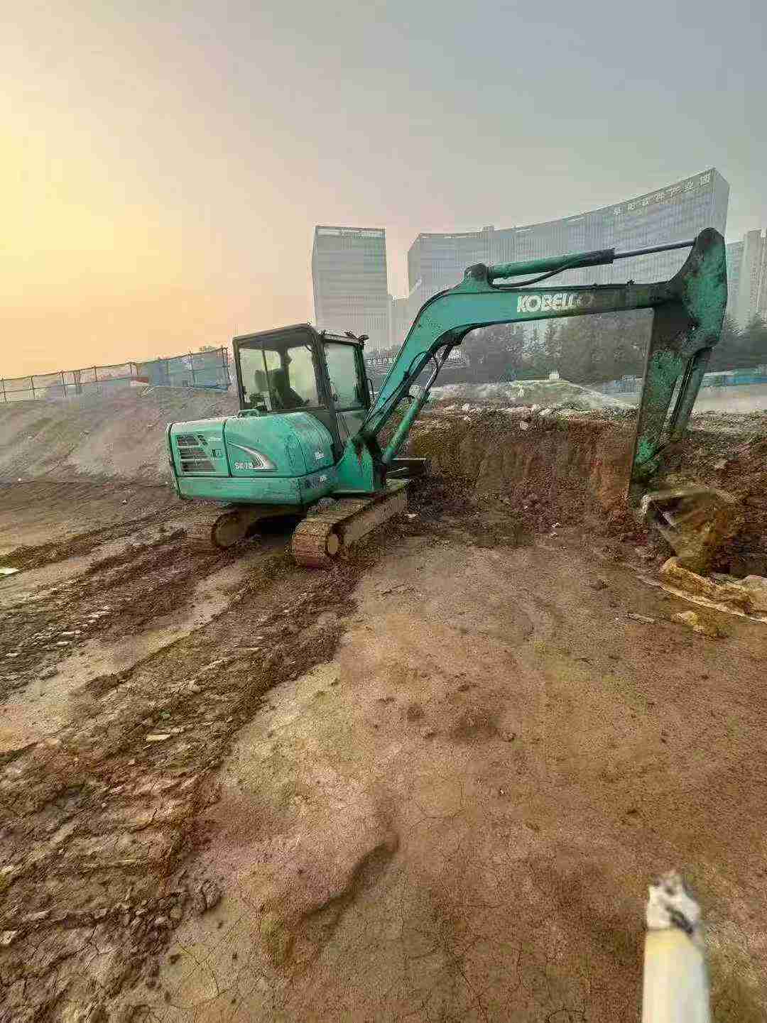 Used Kobelco SK60 Excavator 2017 Model / 3