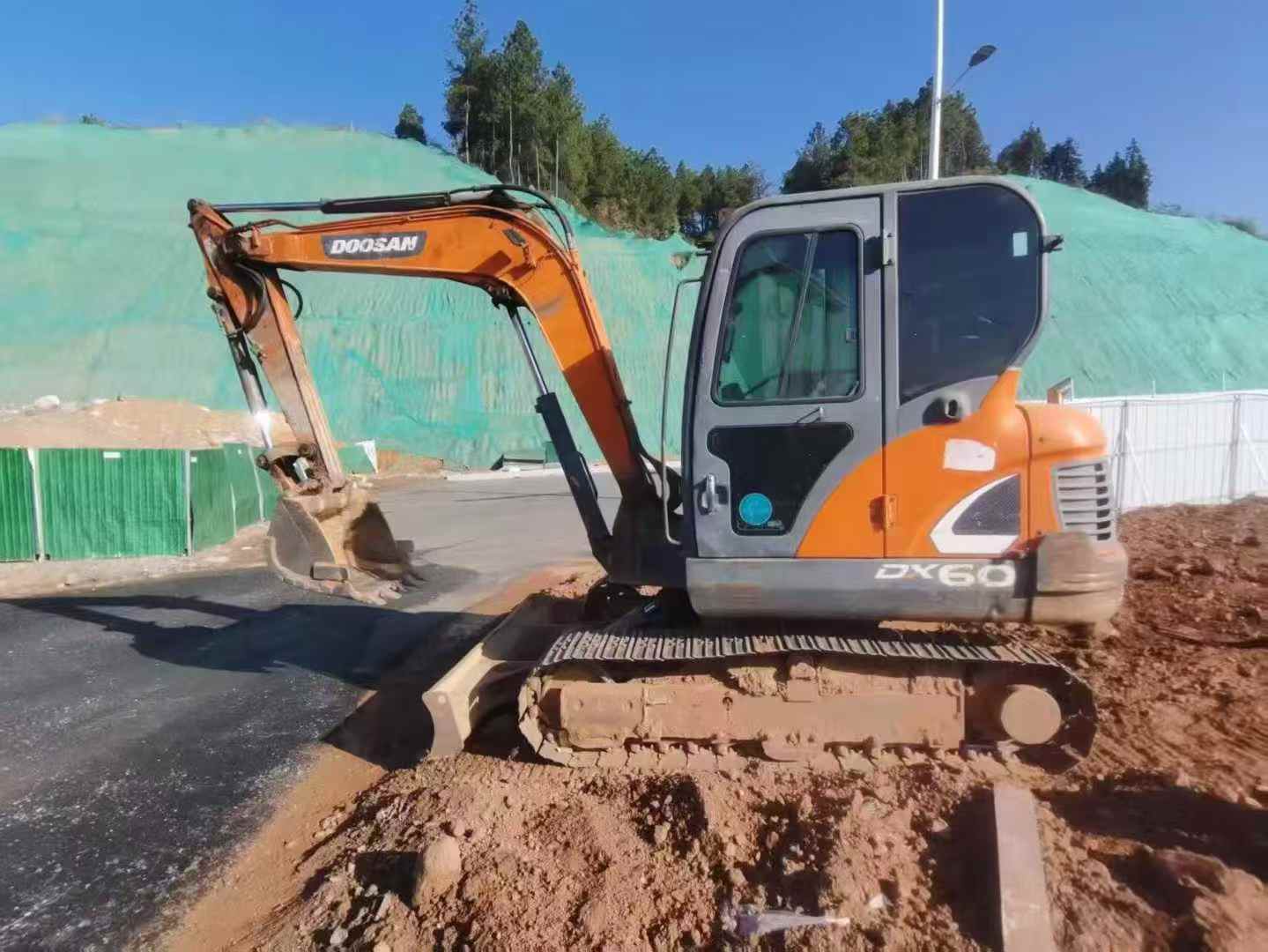 Used Doosan DX55W Excavator 2017 Model