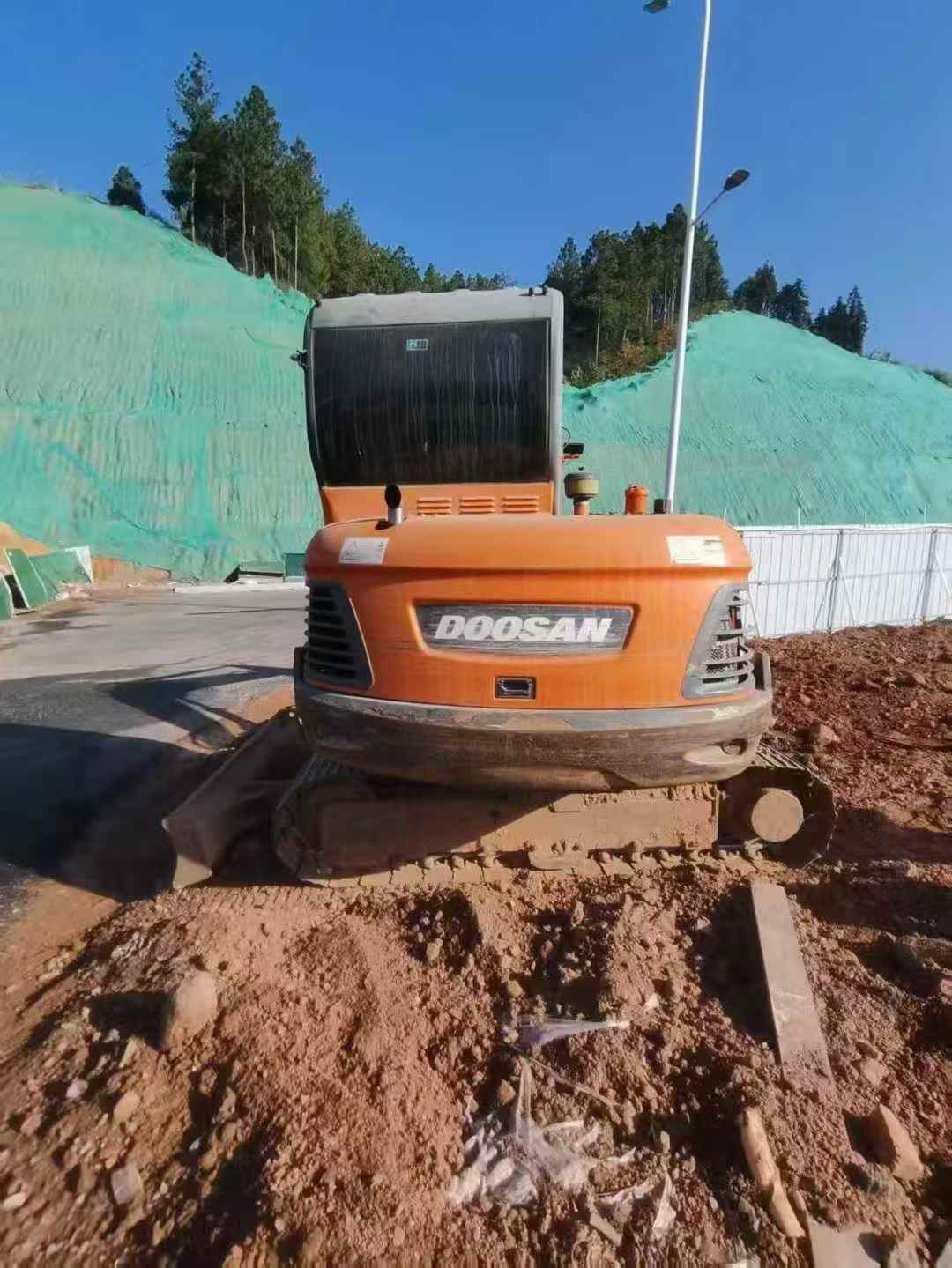 Used Doosan DX55W Excavator 2017 Model / 3