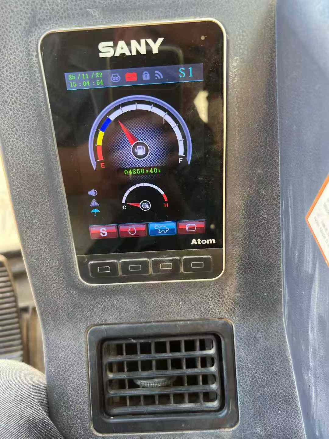 Used Sany SY60 Excavator 2020 Model / 3