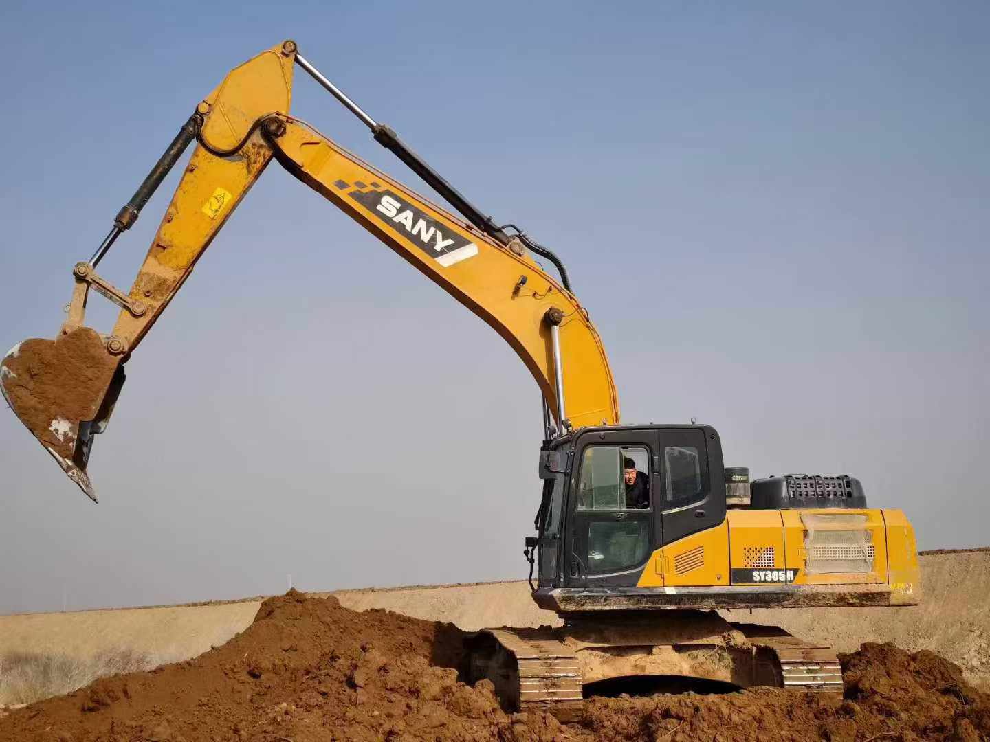 Used Sany SY245H Excavator 2017 Model / 9