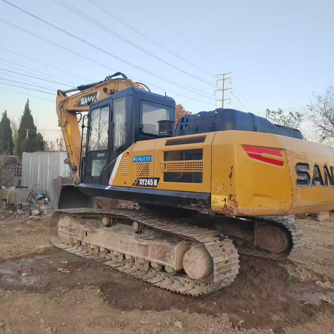 Used Sany SY245H Excavator 2016 Model / 3