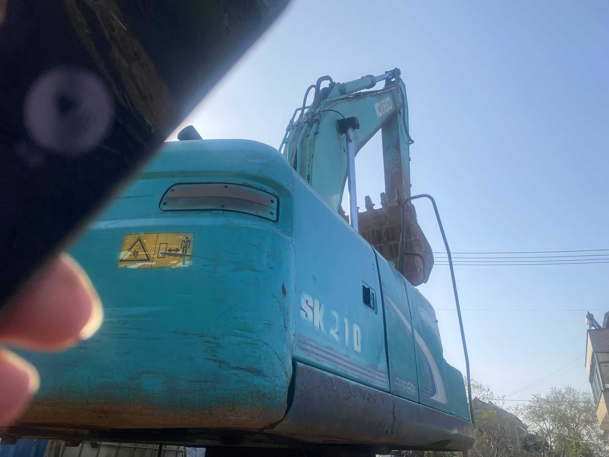 Used Kobelco SK210 Excavator 2016 Model / 4