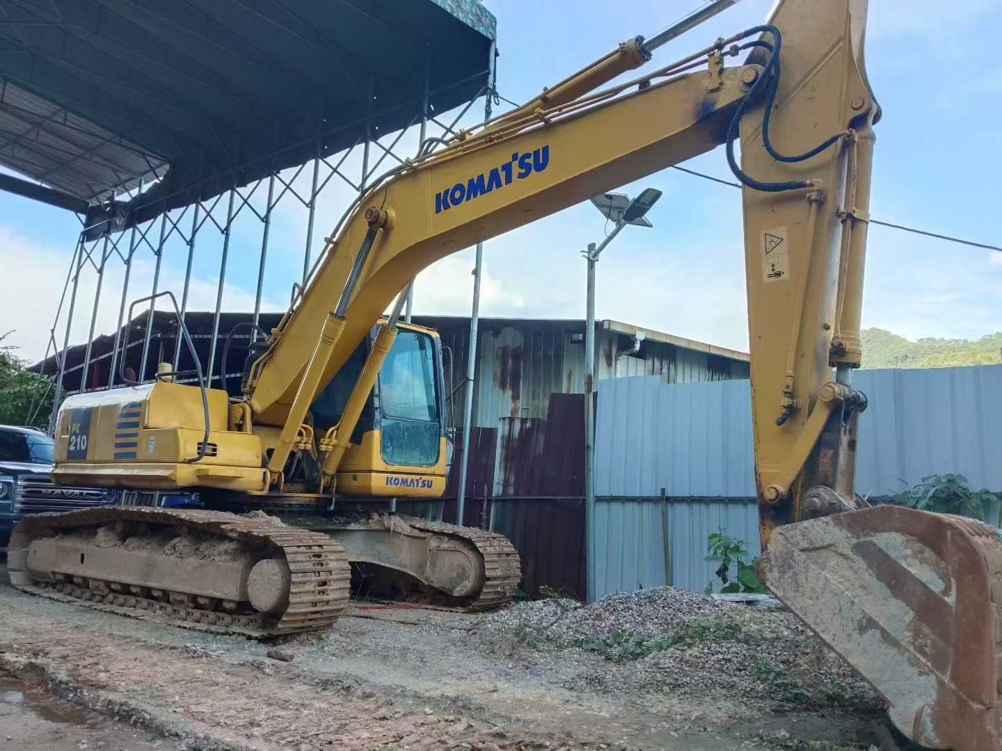 Used Komatsu PC220 Excavator 2016 Model