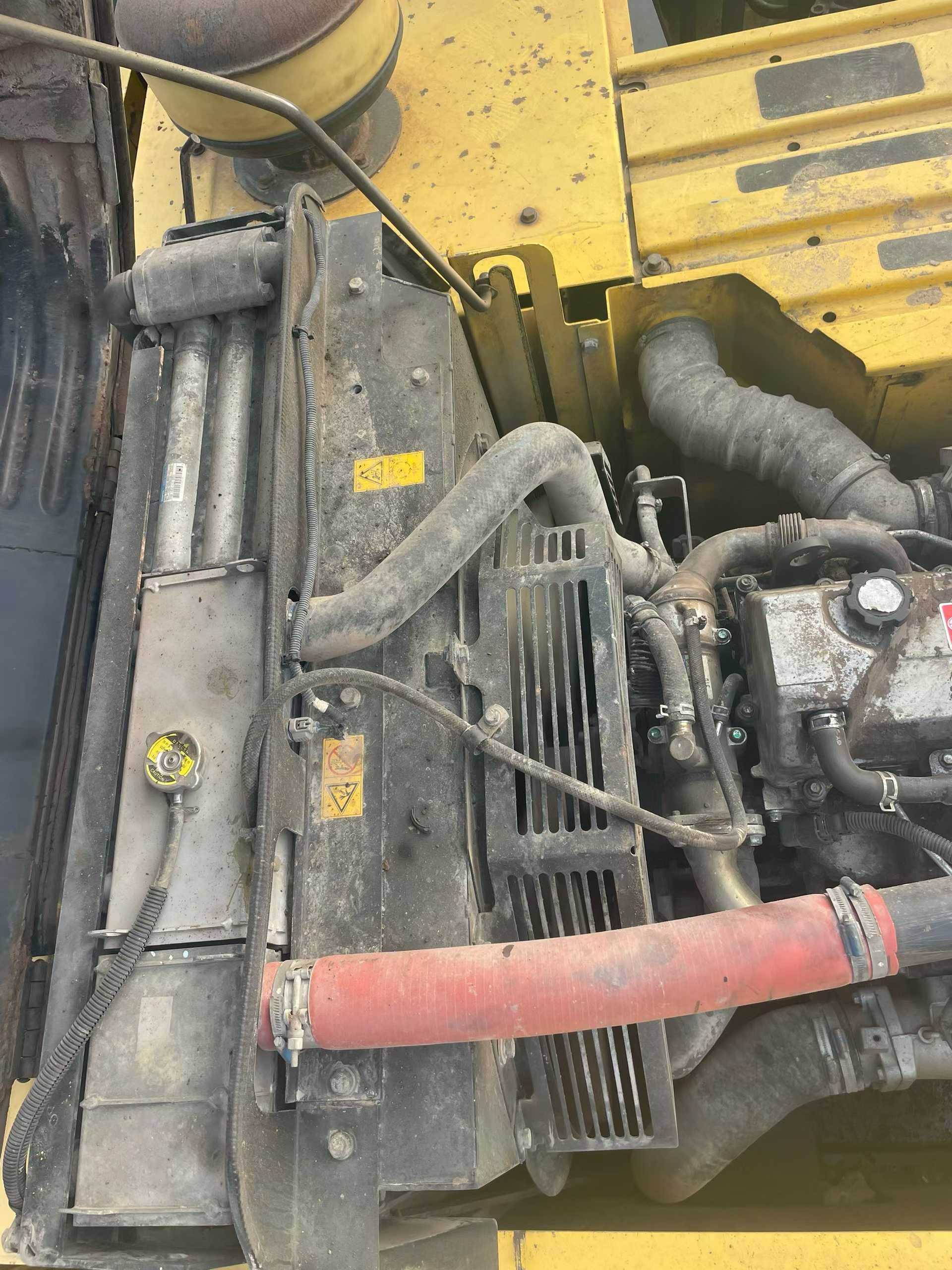 Used Kobelco SK350LC SuperX Excavator 2014 Model / 3