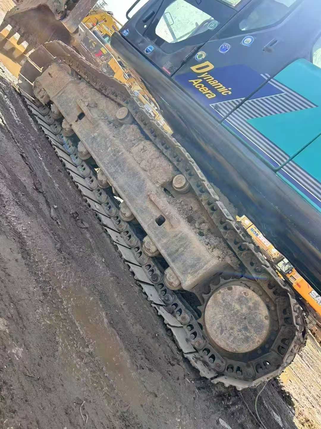 Used Kobelco SK200-6E Excavator 2016 Model / 6