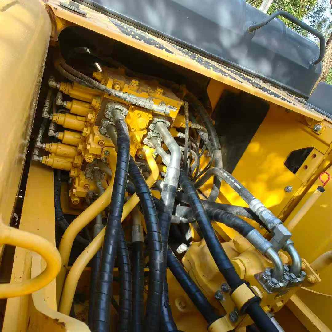 Used Komatsu PC200-8 Excavator 2021 Model / 8