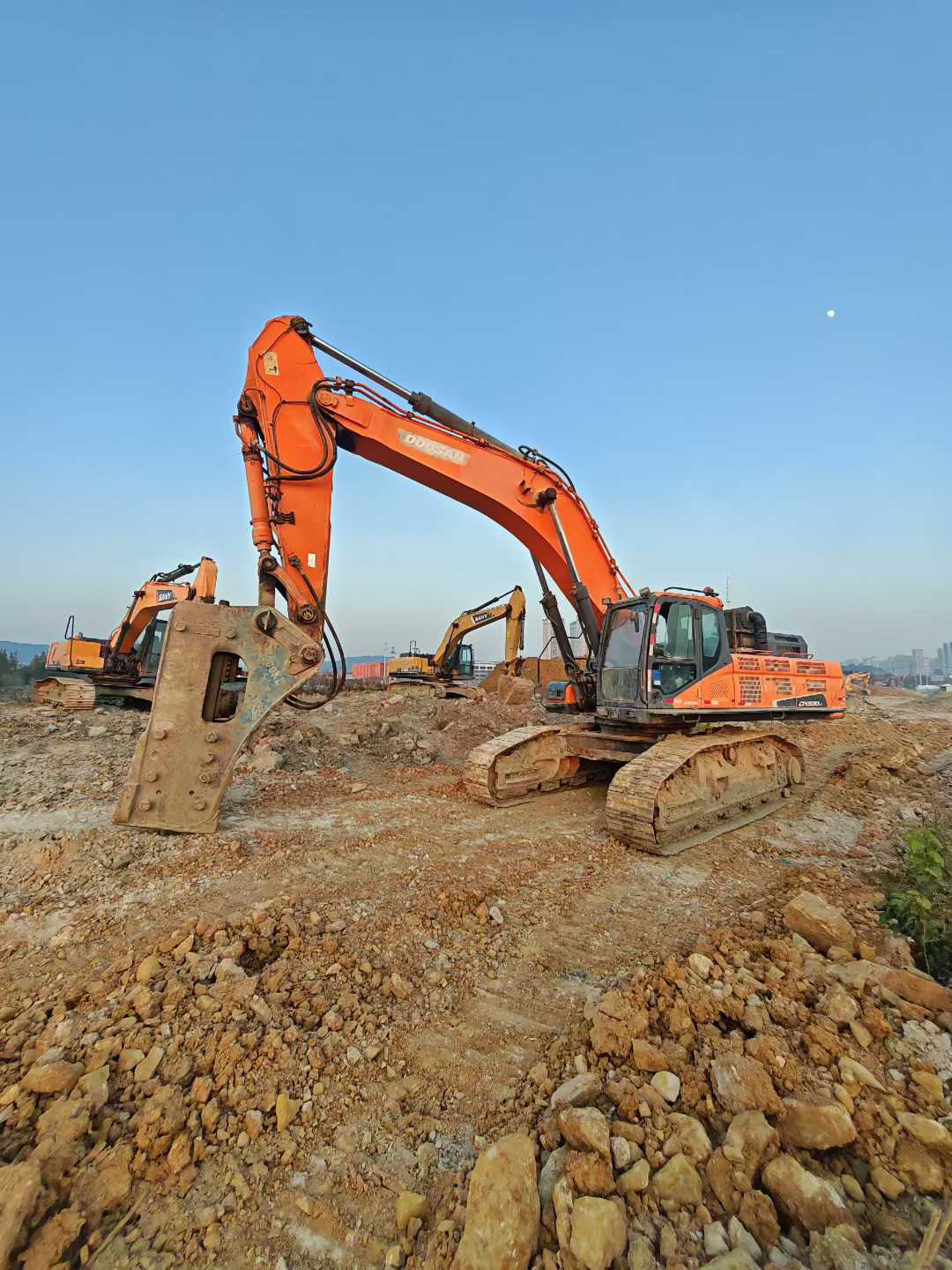 Used Doosan DX530LC-5 Excavator 2016 Model