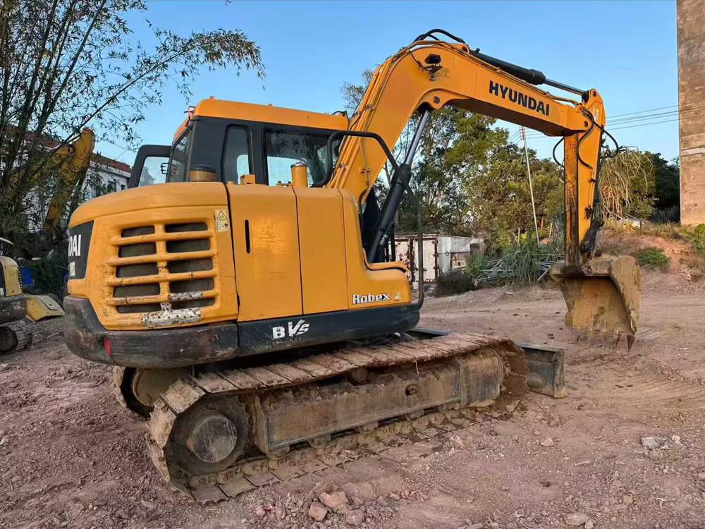 Used Hyundai HX75 Excavator 2021 Model / 3