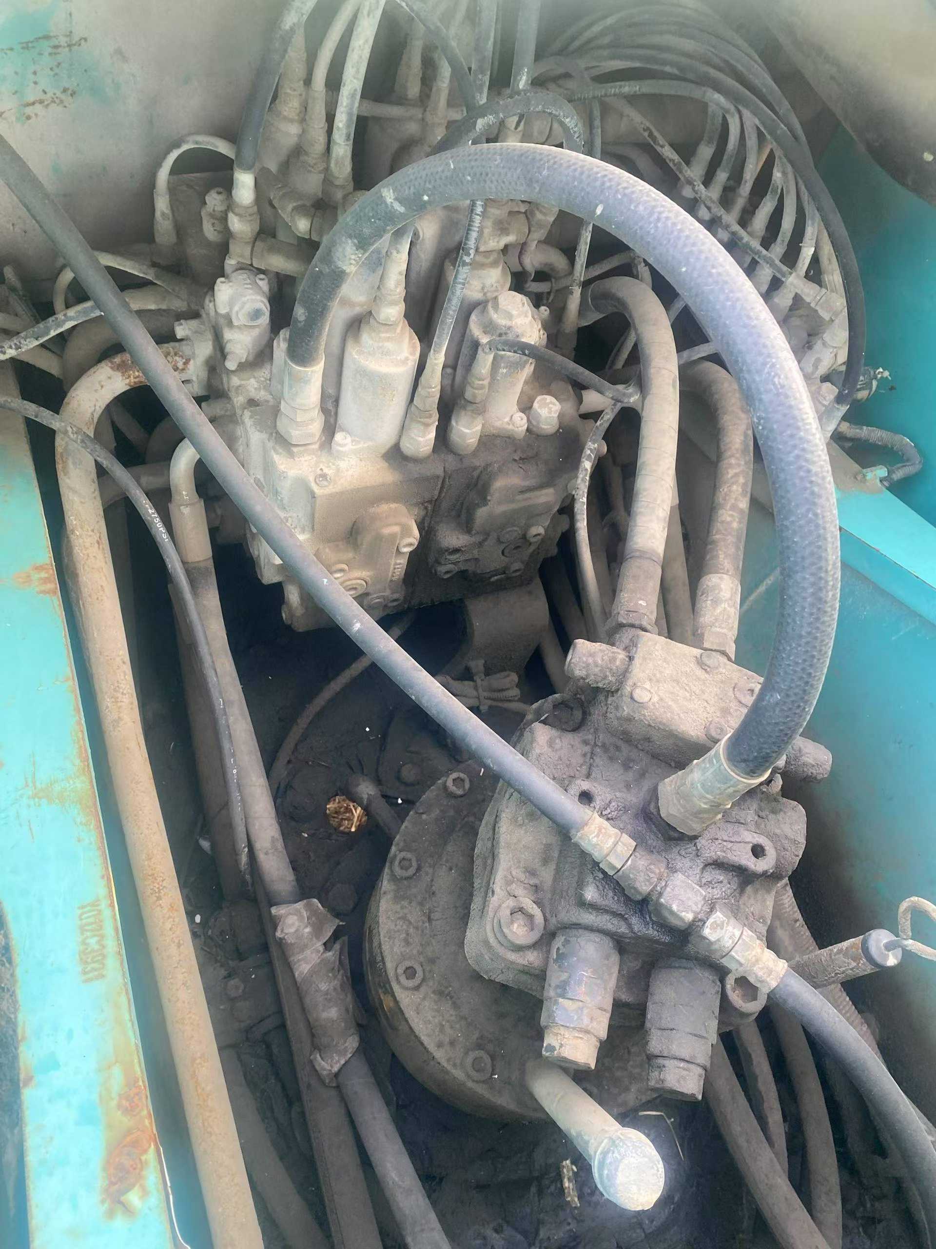 Used Kobelco SK210 Excavator 2016 Model / 8