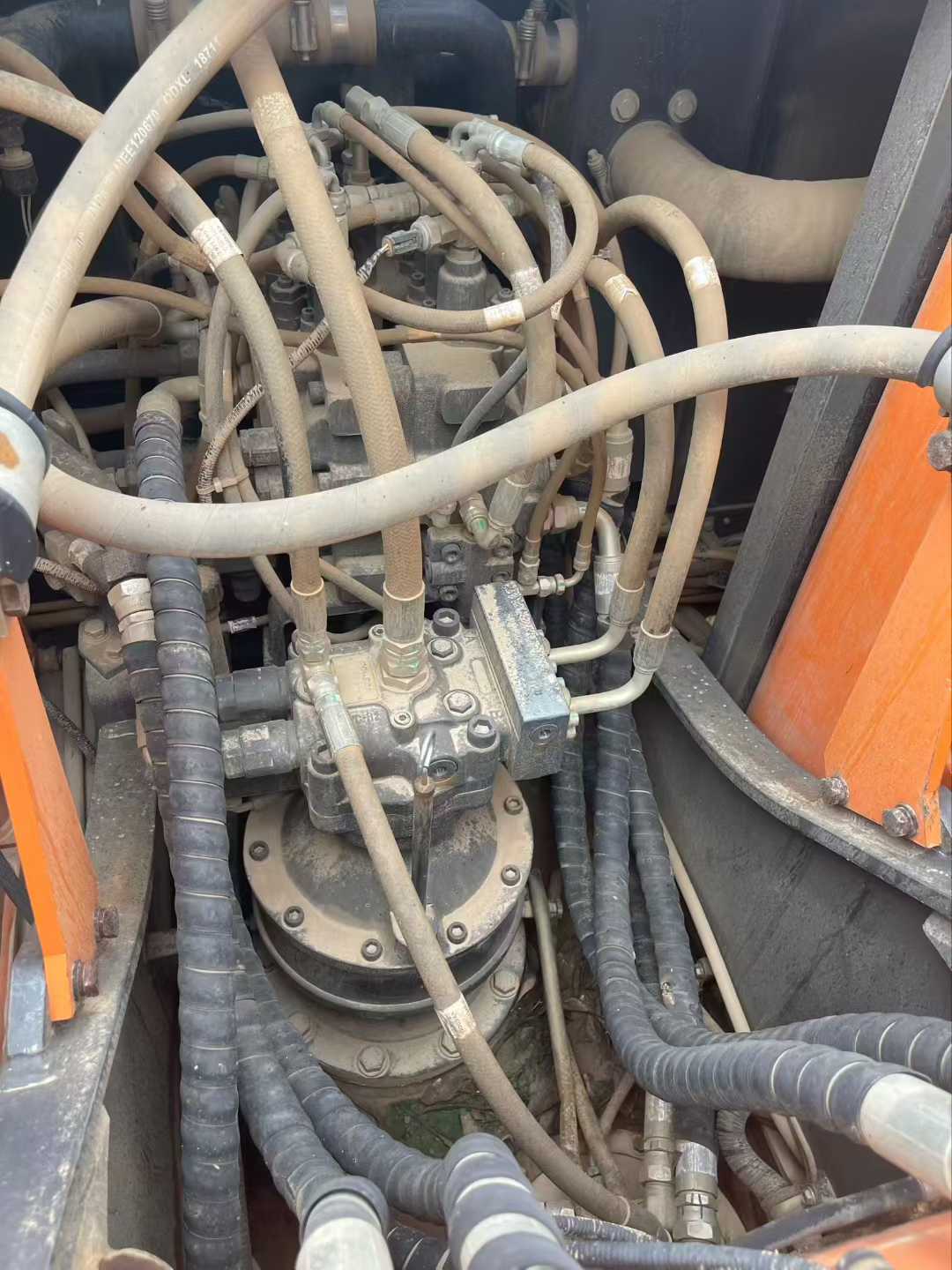 Used Doosan DX500 Excavator 2020 Model / 8