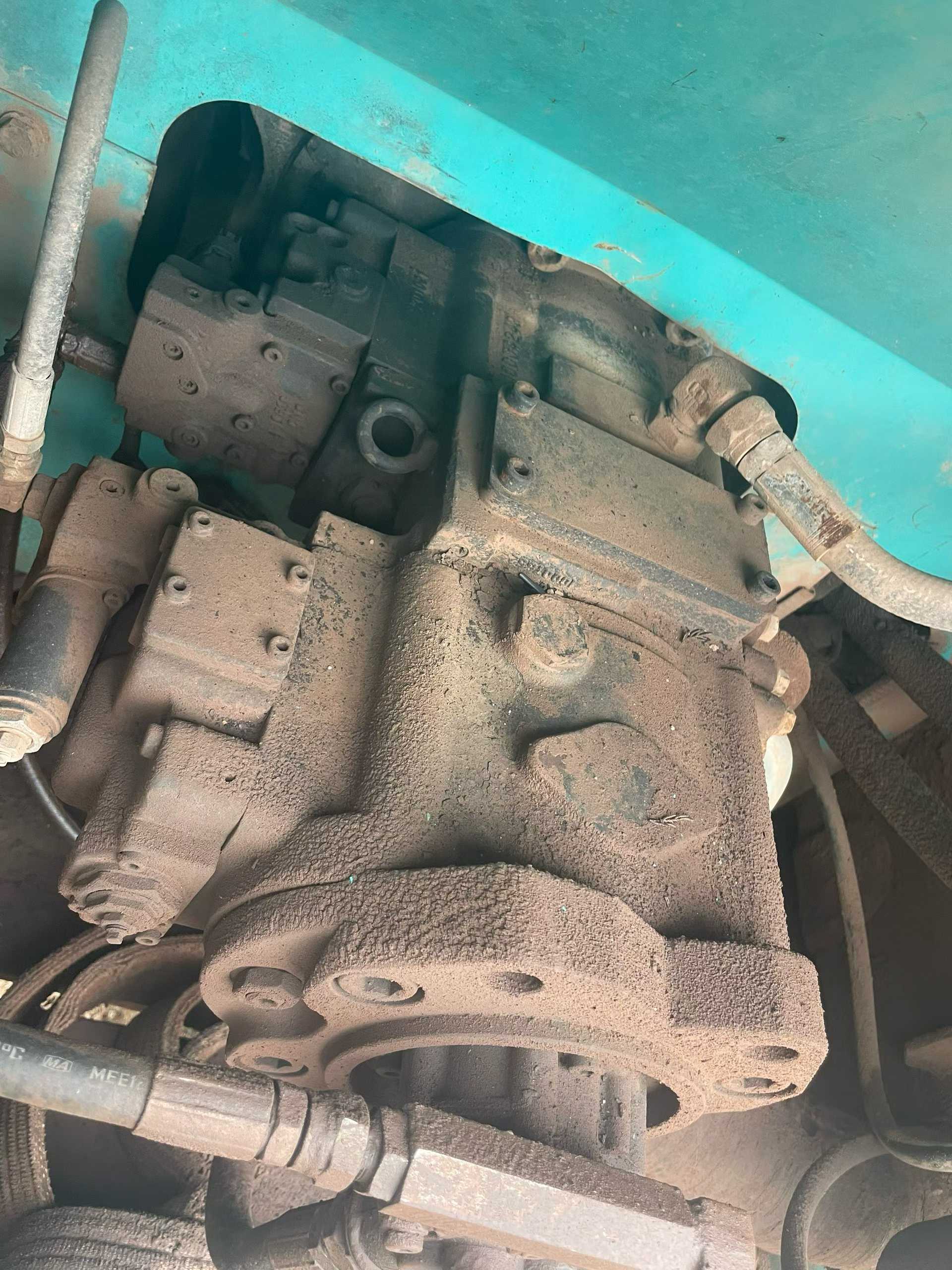 Used Kobelco SK350LC SuperX Excavator 2011 Model / 4