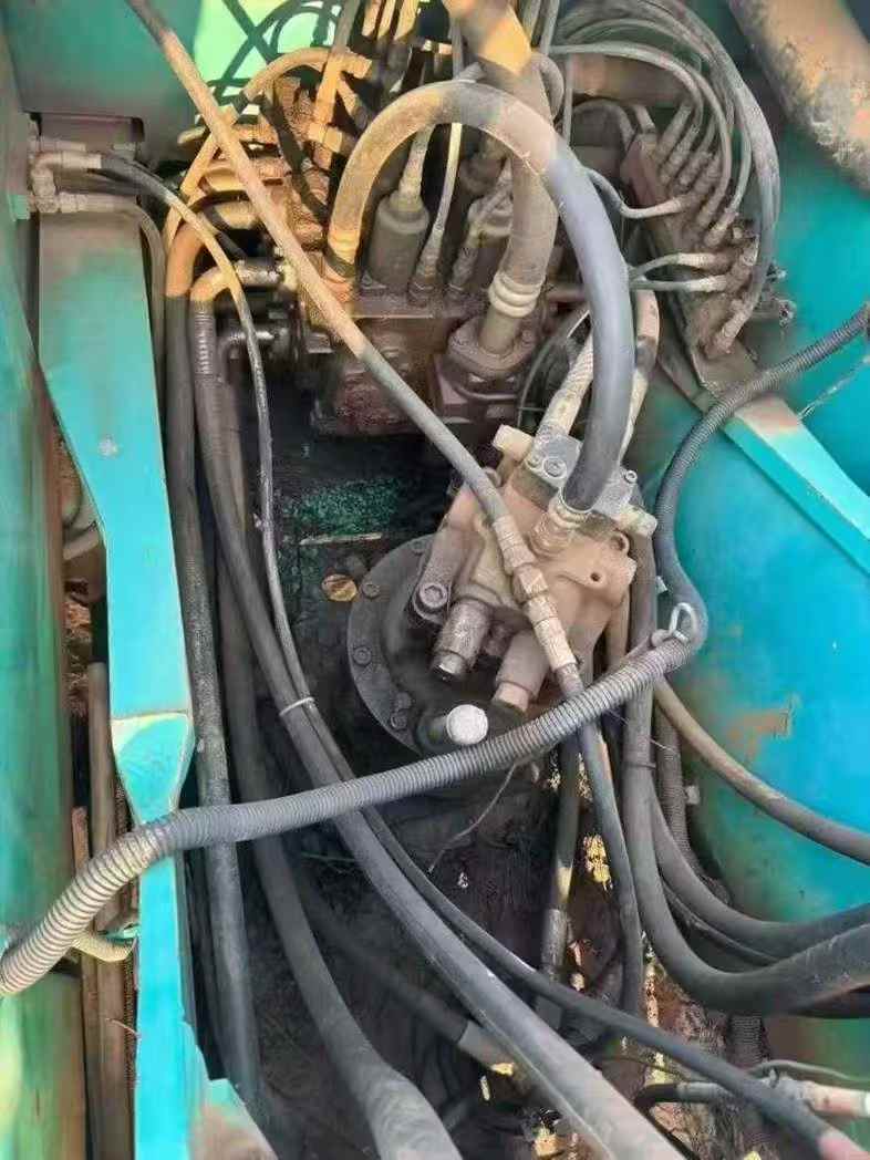 Used Kobelco SK200-11 Excavator 2016 Model / 5