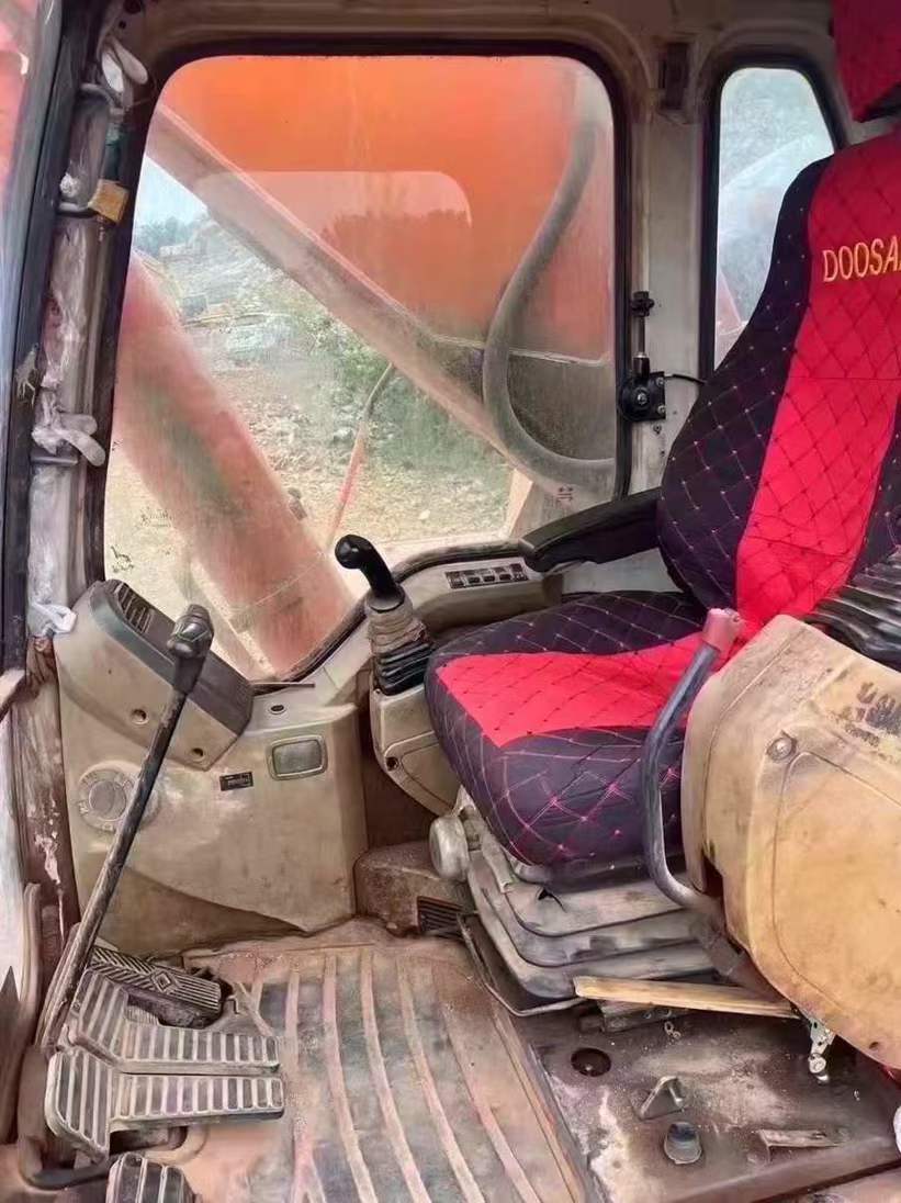 Used Doosan DX75 Excavator 2016 Model / 8