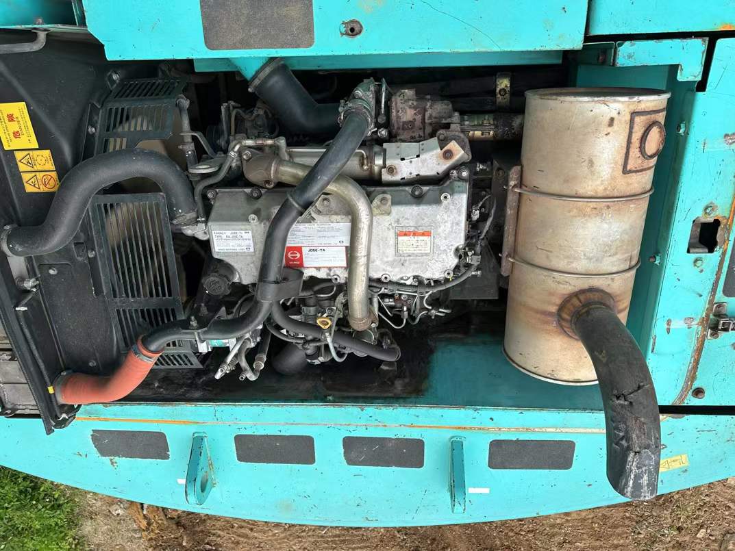 Used Kobelco SK200 Excavator 2016 Model / 5