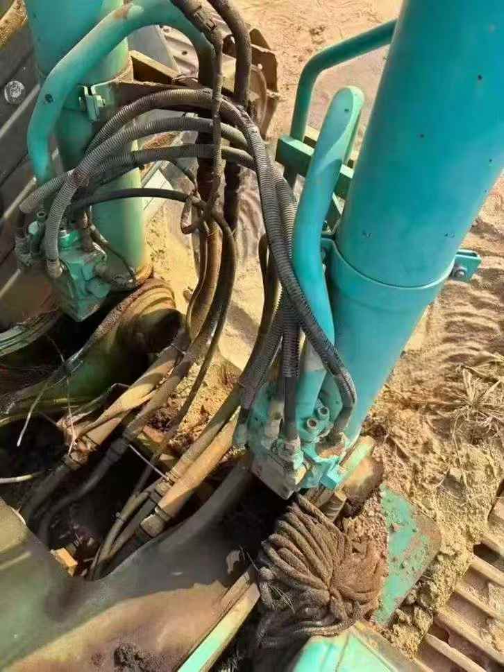 Used Kobelco SK200-11 Excavator 2016 Model / 8