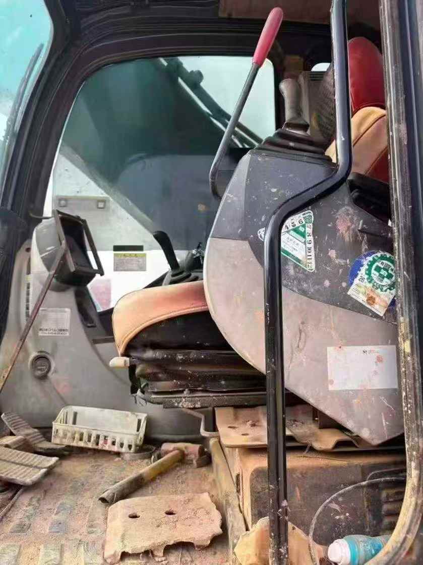 Used Kobelco SK200-11 Excavator 2016 Model / 4