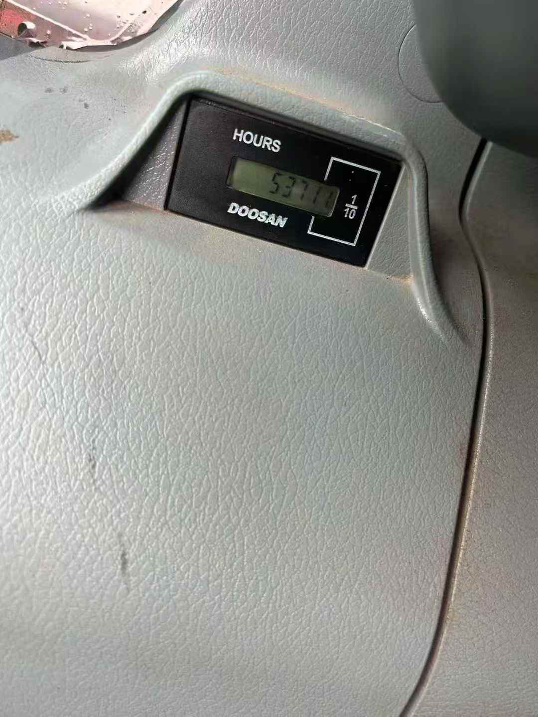 Used Doosan DX500 Excavator 2020 Model / 9