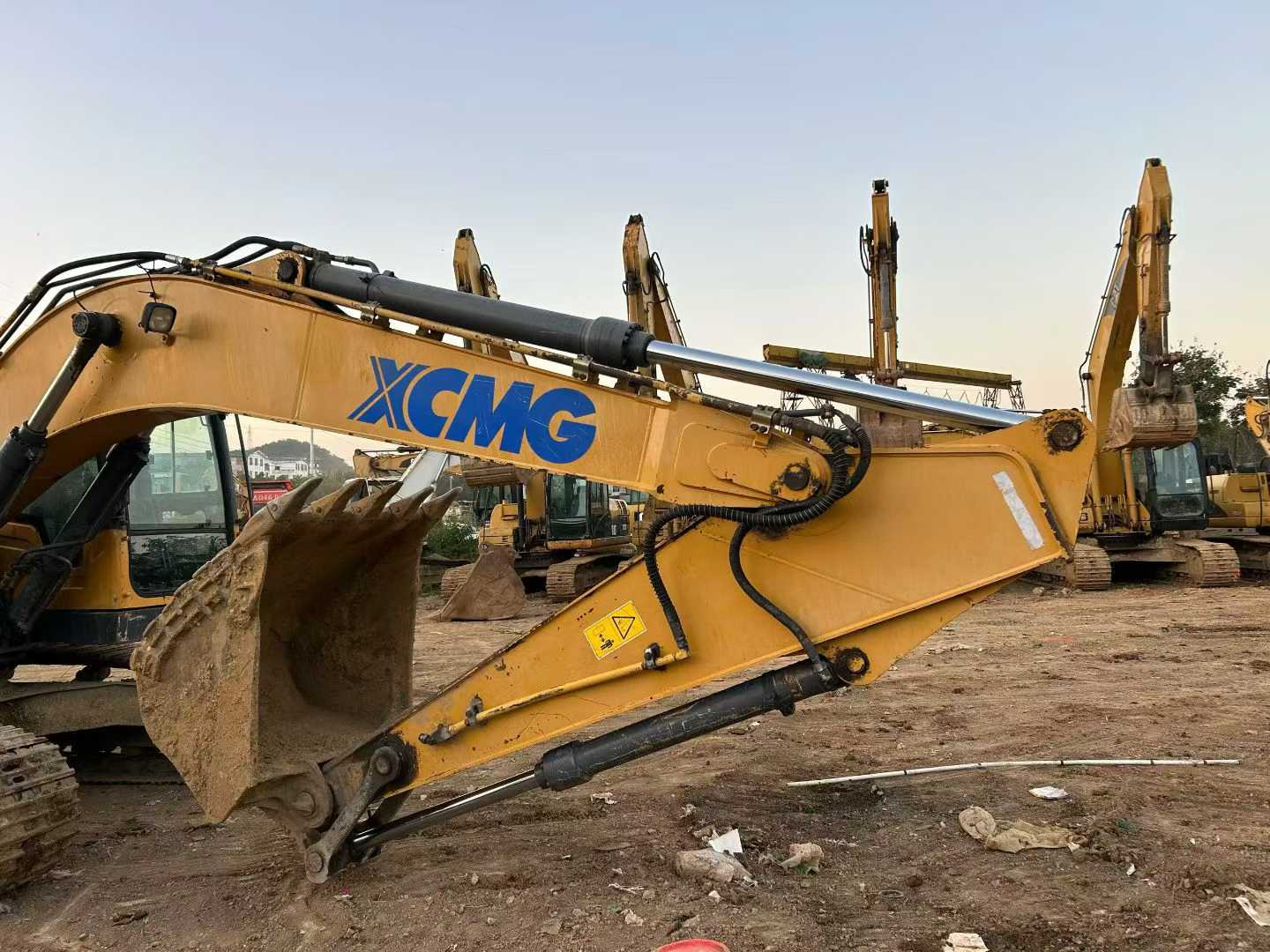 Used XCMG LW200 Excavator 2017 Model / 8