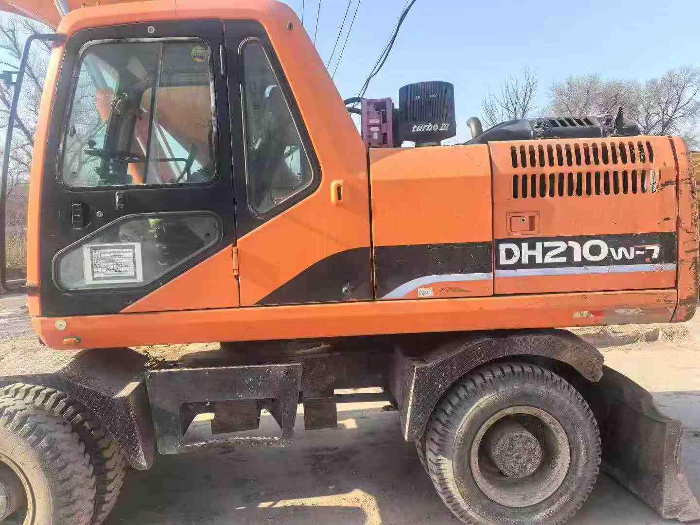 Used Doosan DH210W-7 Excavator 2016 Model