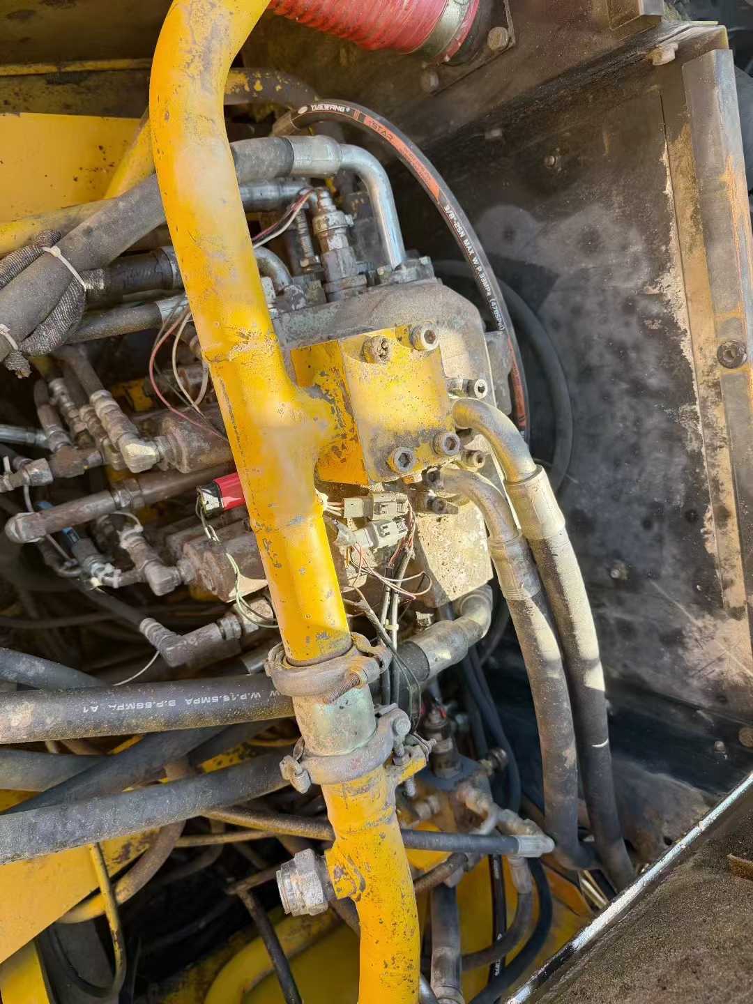 Used Kato HD820 Excavator 2016 Model / 9