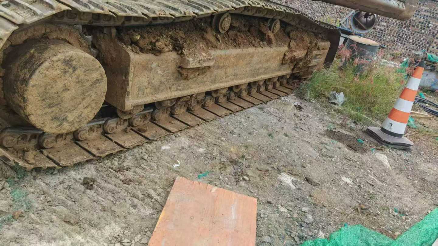 Used Hyundai 350LC-9V Excavator 2018 Model / 4