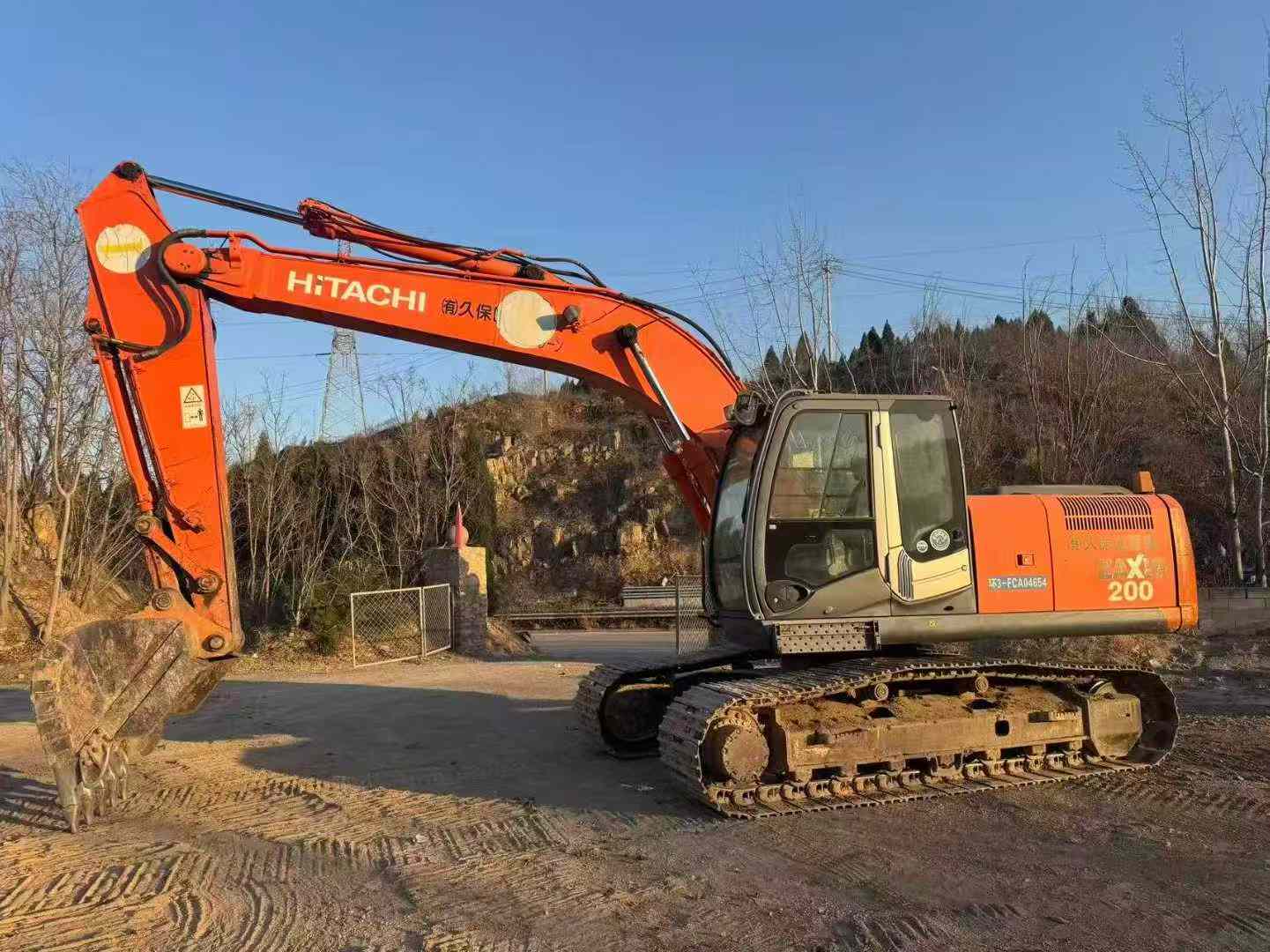 Used Hitachi ZAXIS200 Excavator 2016 Model