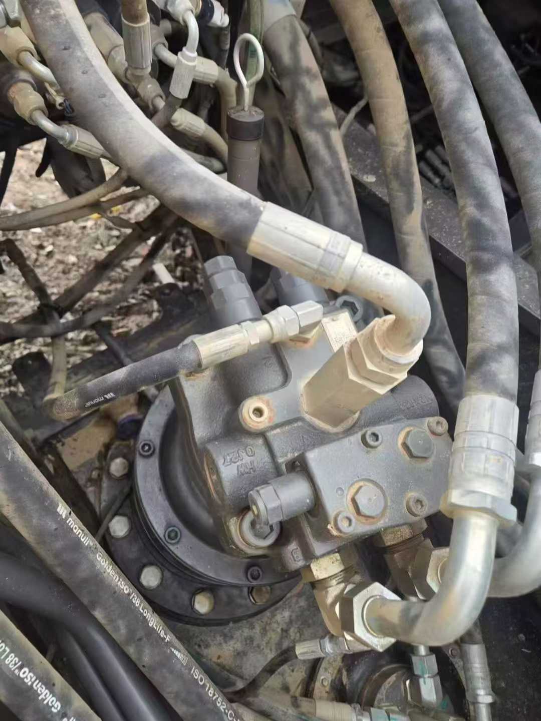 Used Volvo EC200 Excavator 2021 Model / 9