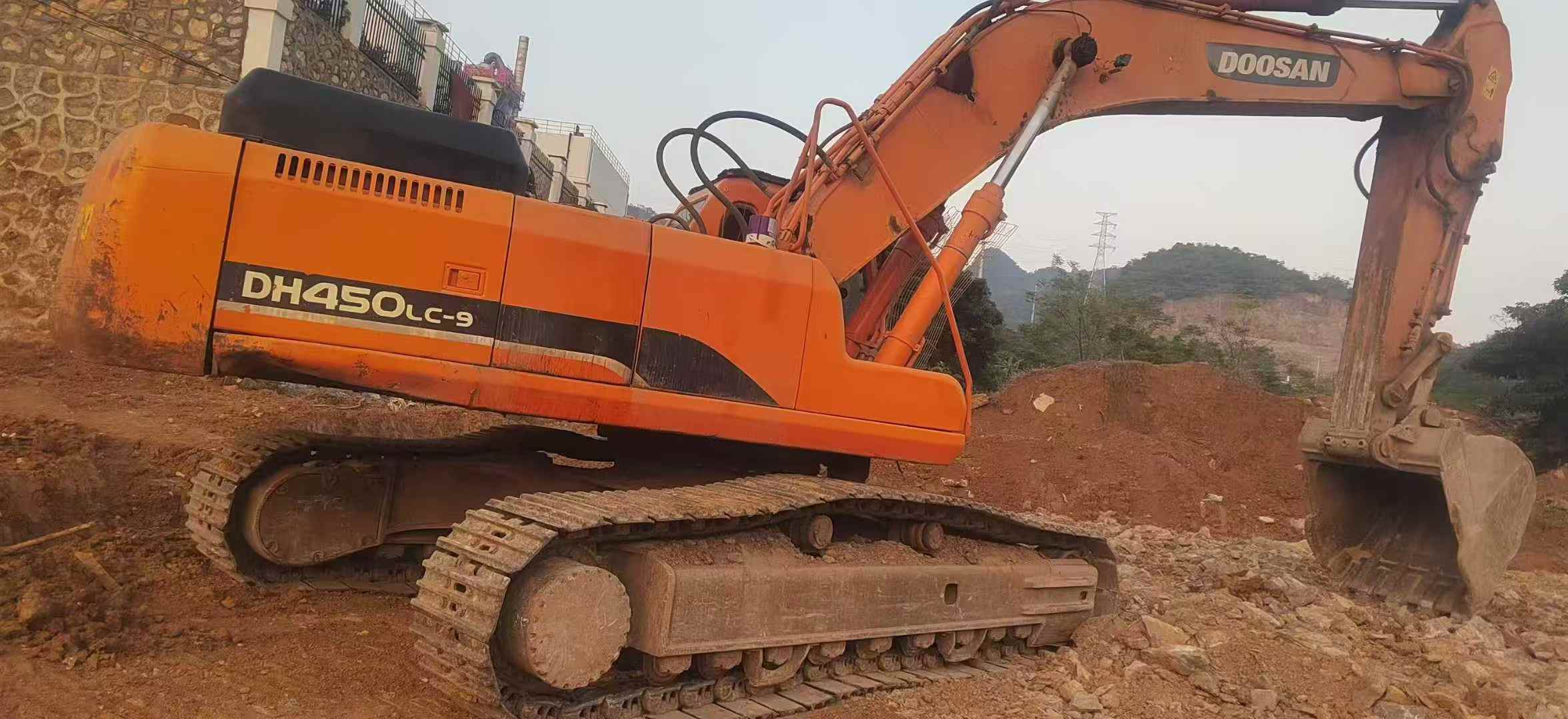 Used Doosan DL420 Excavator 2016 Model