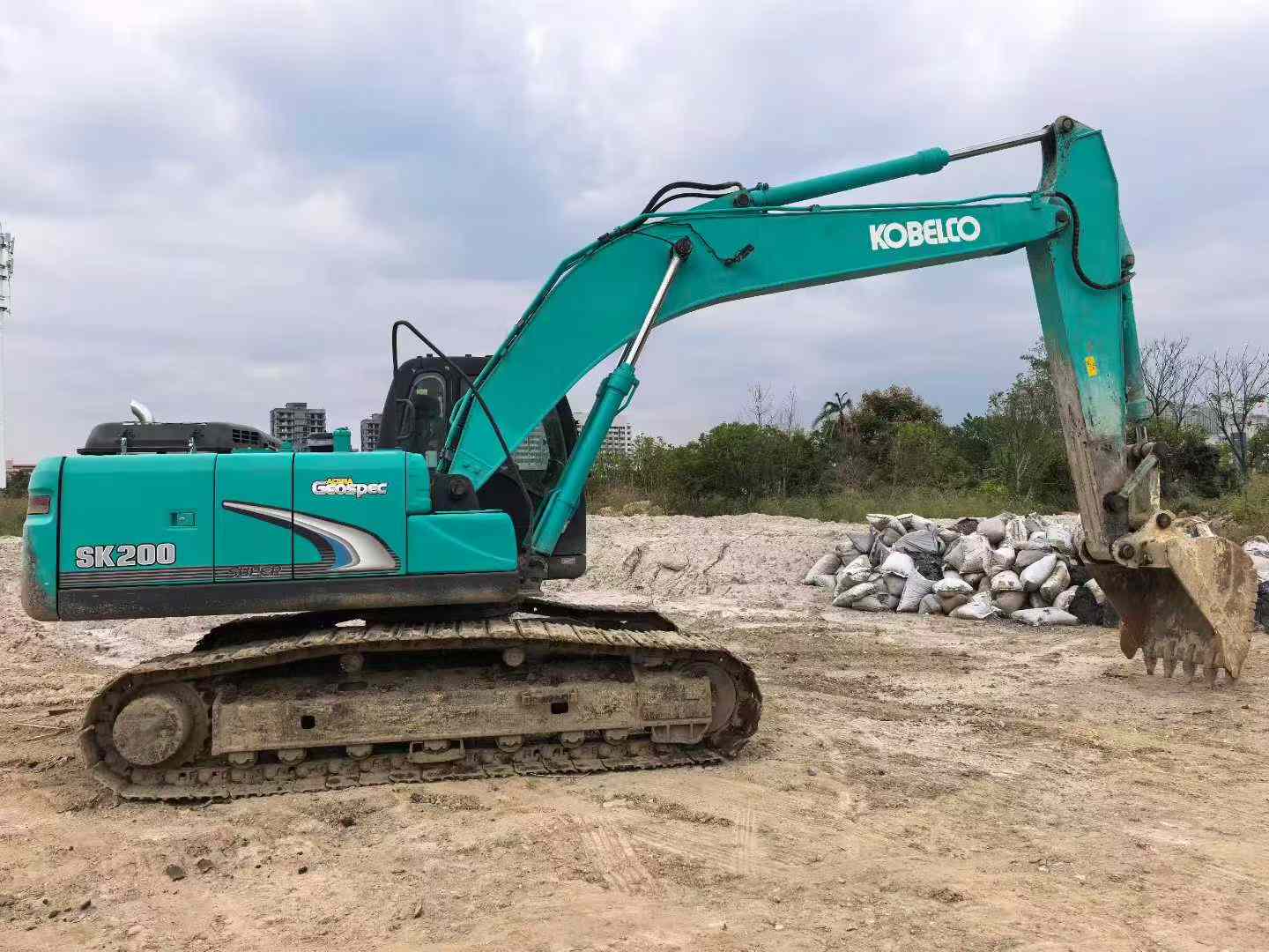 Used Kobelco SK200 Excavator 2015 Model