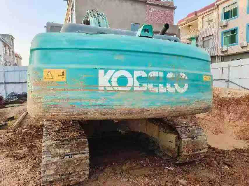Used Kobelco SK200 Excavator 2012 Model / 7