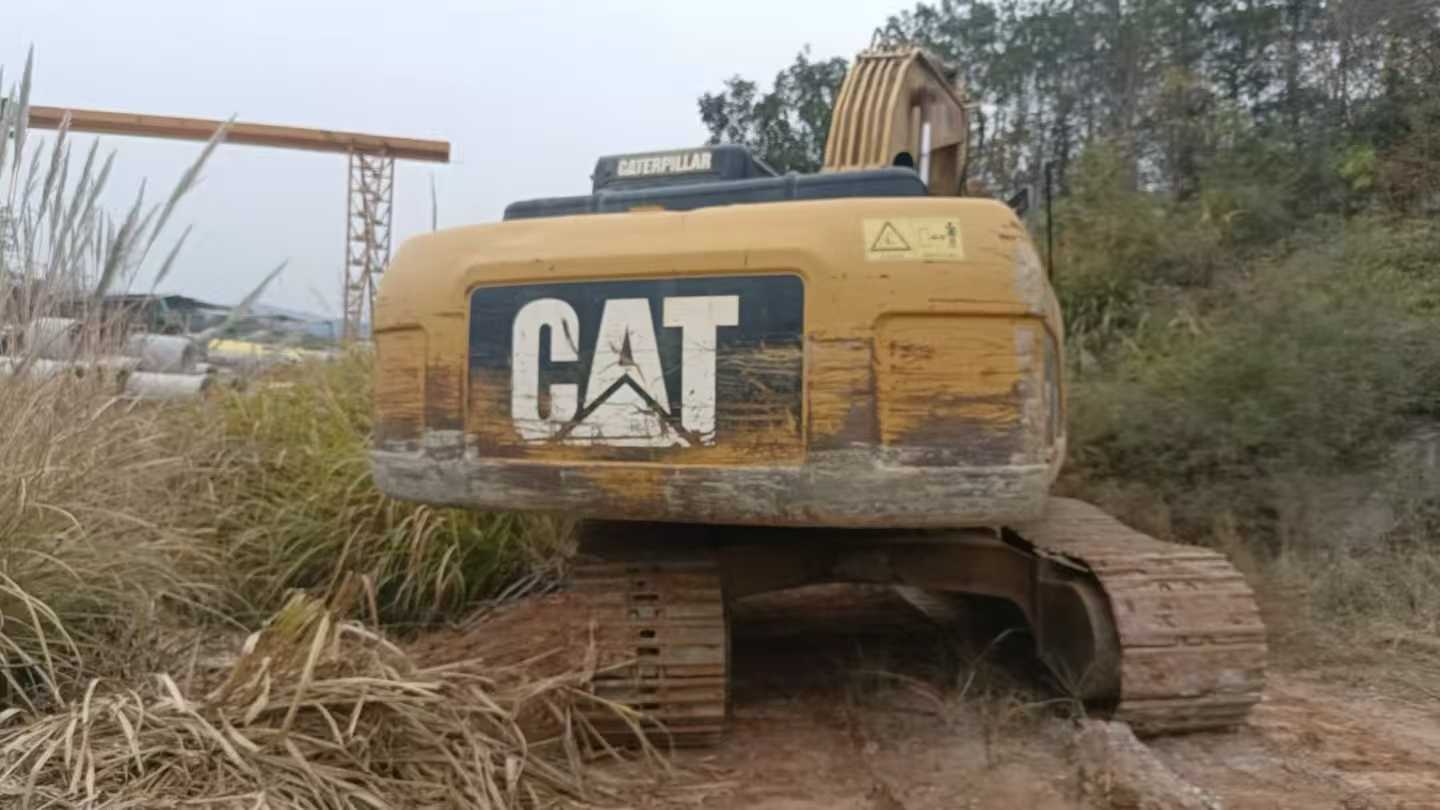 Used Caterpillar 320D Excavator 2016 Model / 2