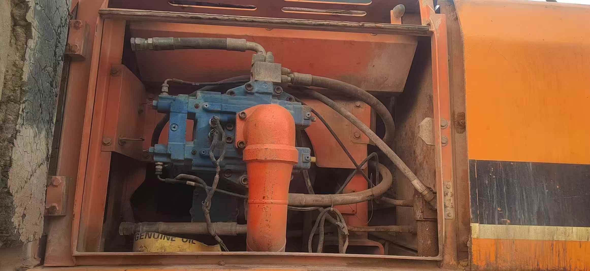 Used Doosan DL420 Excavator 2016 Model / 3