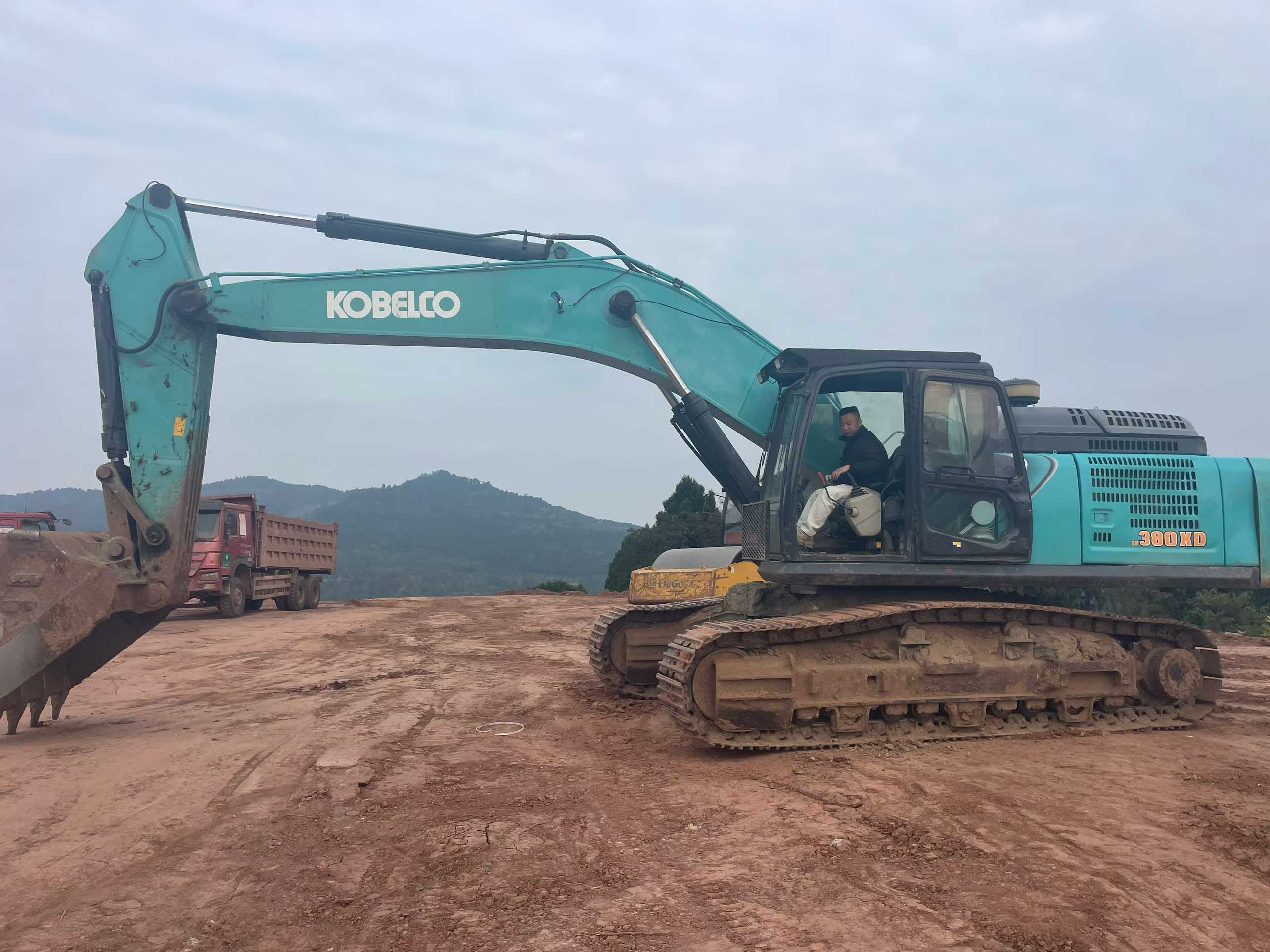 Used Kobelco SK380D Excavator 2019 Model / 9