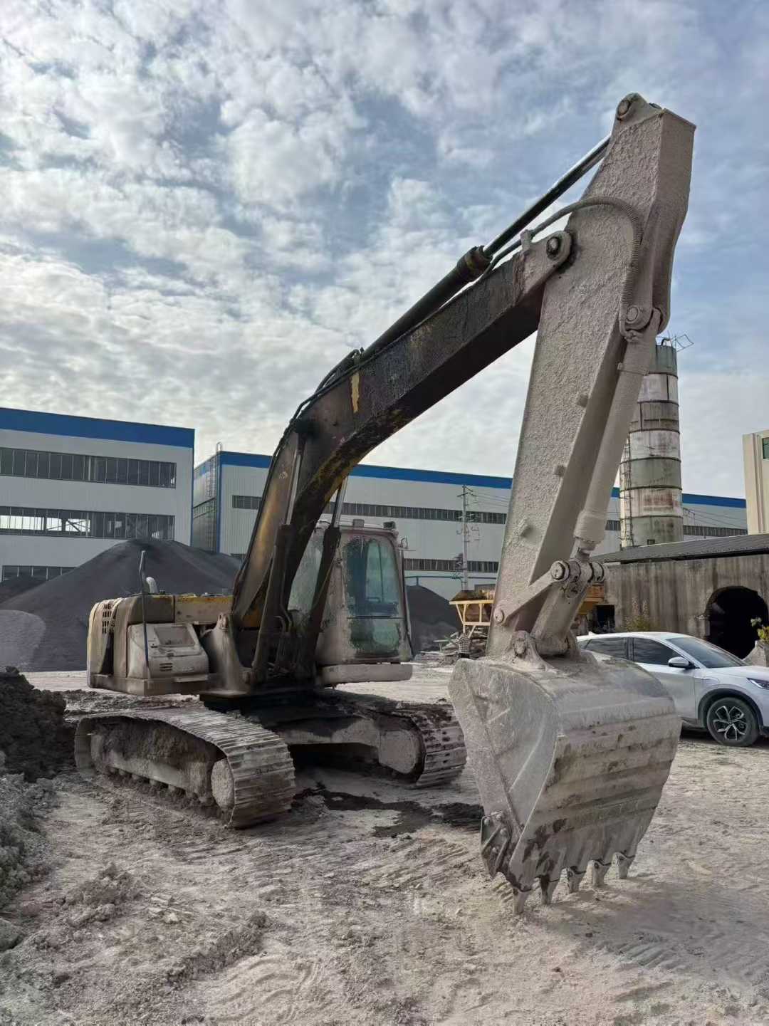 Used Kobelco SK200 Excavator 2018 Model / 3