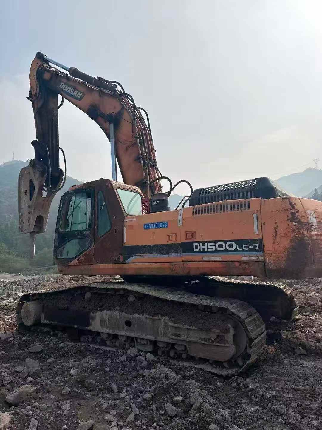 Used Doosan DL420 Excavator 2016 Model