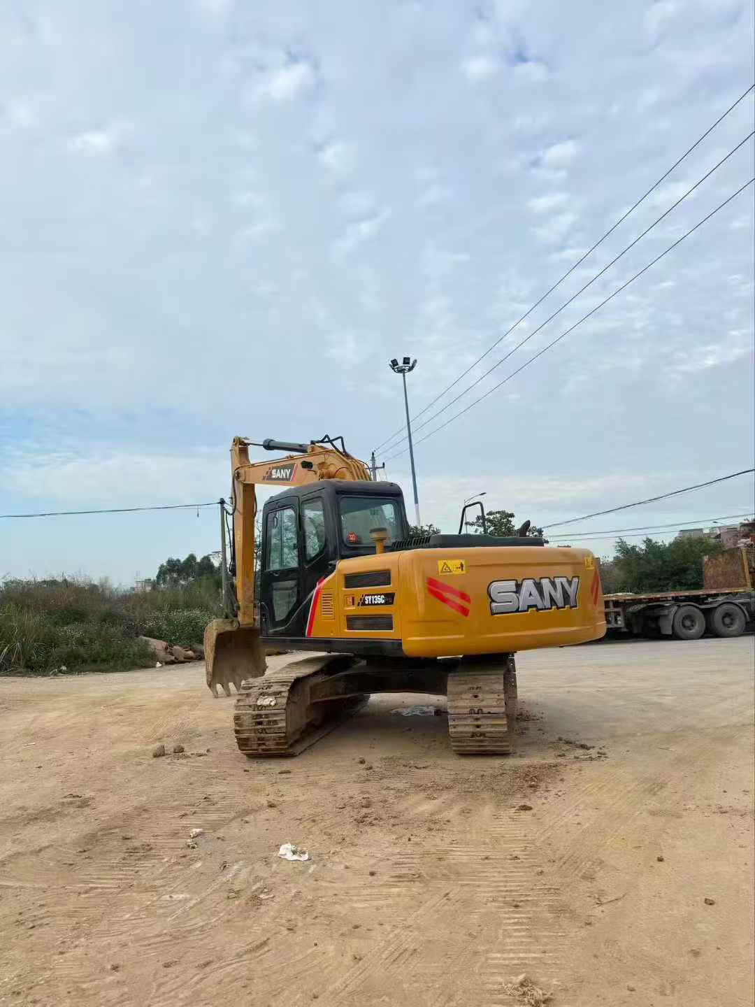Used Sany SY135 Excavator 2016 Model / 2