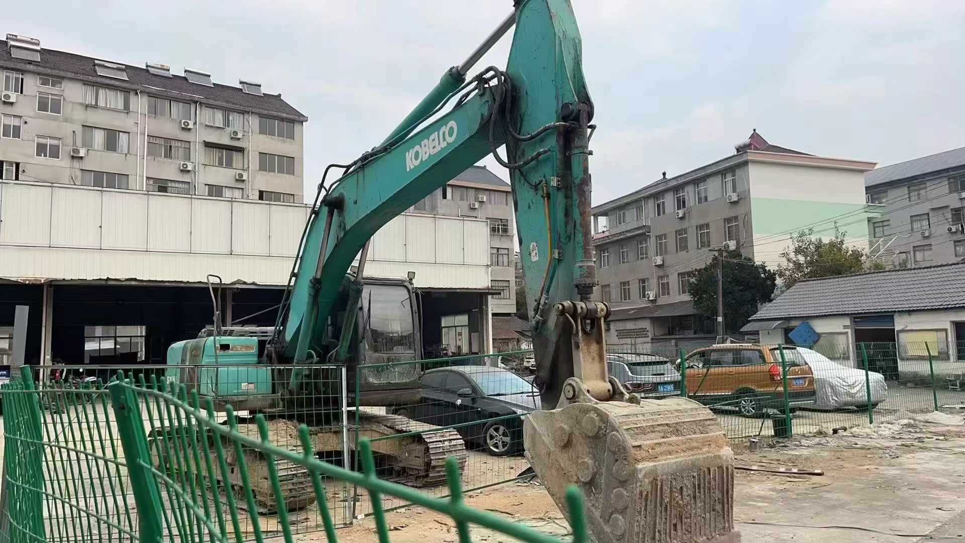 Used Kobelco SK200 Excavator 2016 Model / 2
