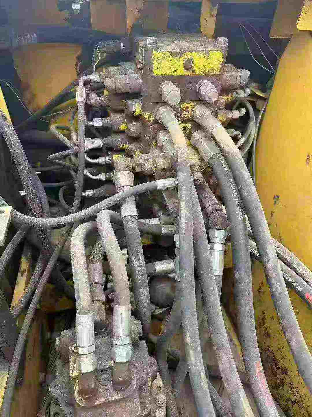 Used Komatsu PC130 Excavator 2016 Model / 6